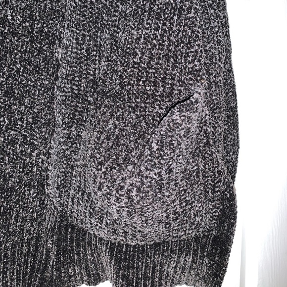 Cardigan - Picture 5 of 5